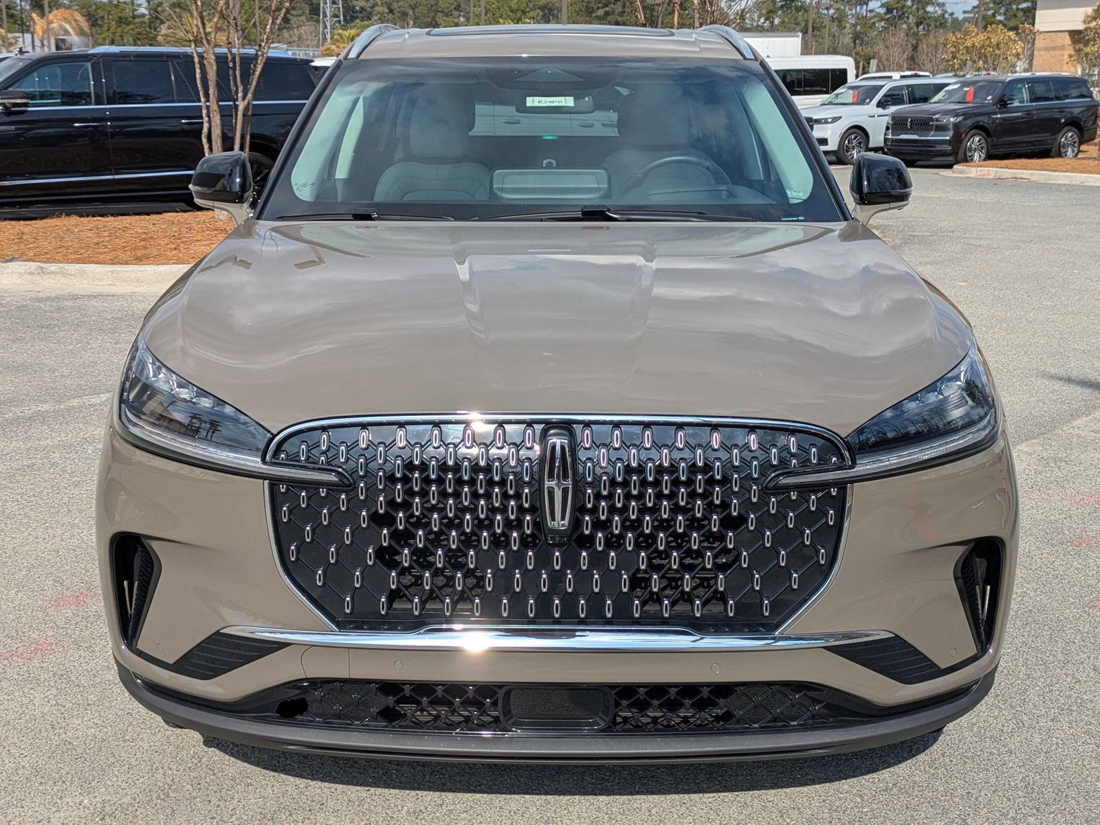 Certified 2025 Lincoln Aviator Reserve image 9