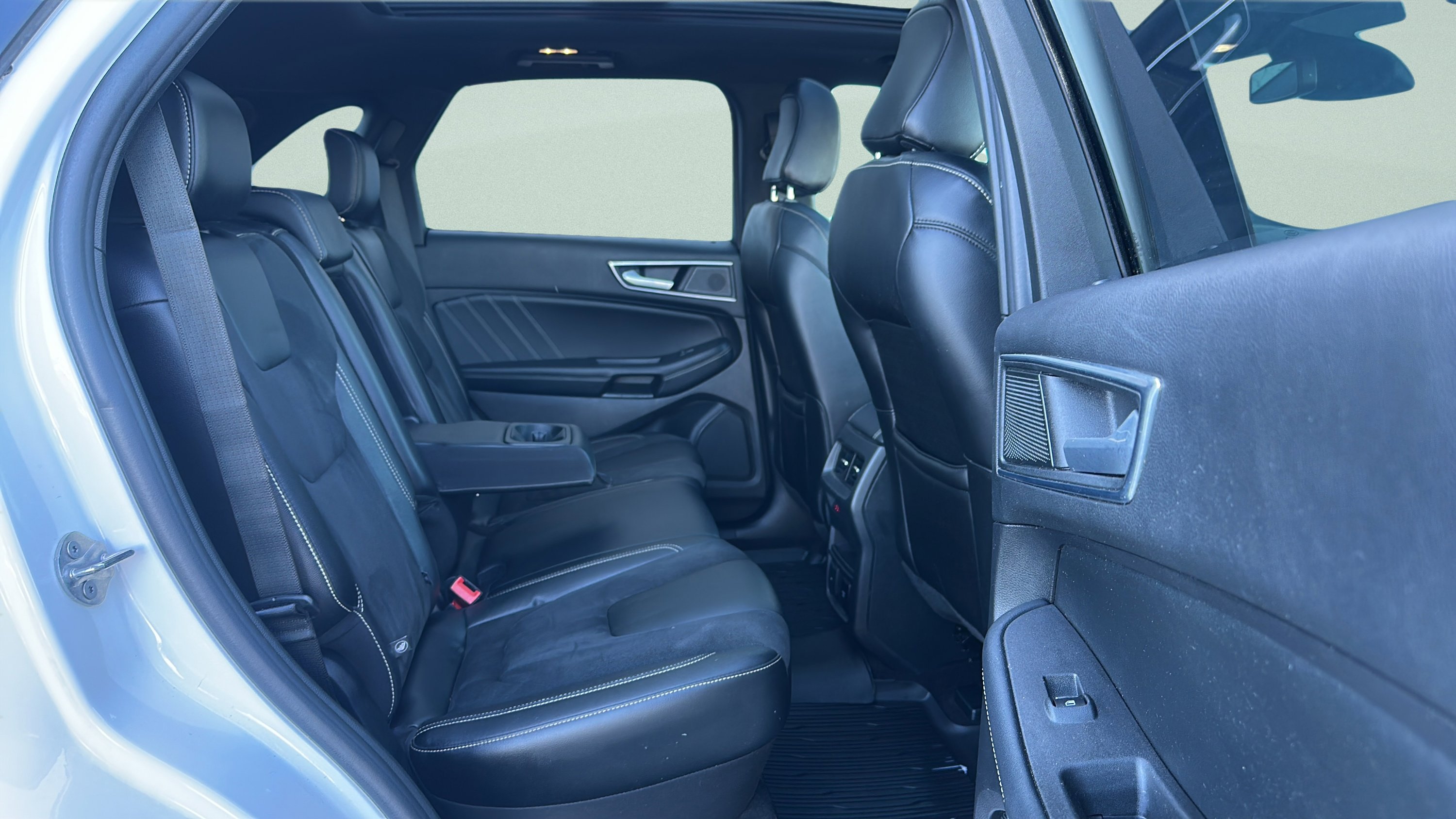 Used 2020 Ford Edge ST w/ Equipment Group 401A image 30