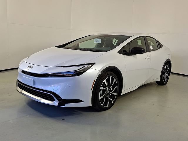 New 2026 Toyota Prius Plug-In Hybrid FWD image 3