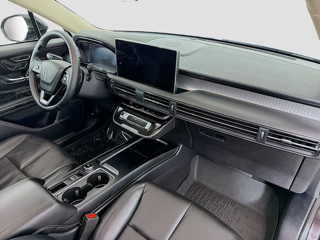 Used 2023 Lincoln Corsair AWD w/ Equipment Group 101A image 22