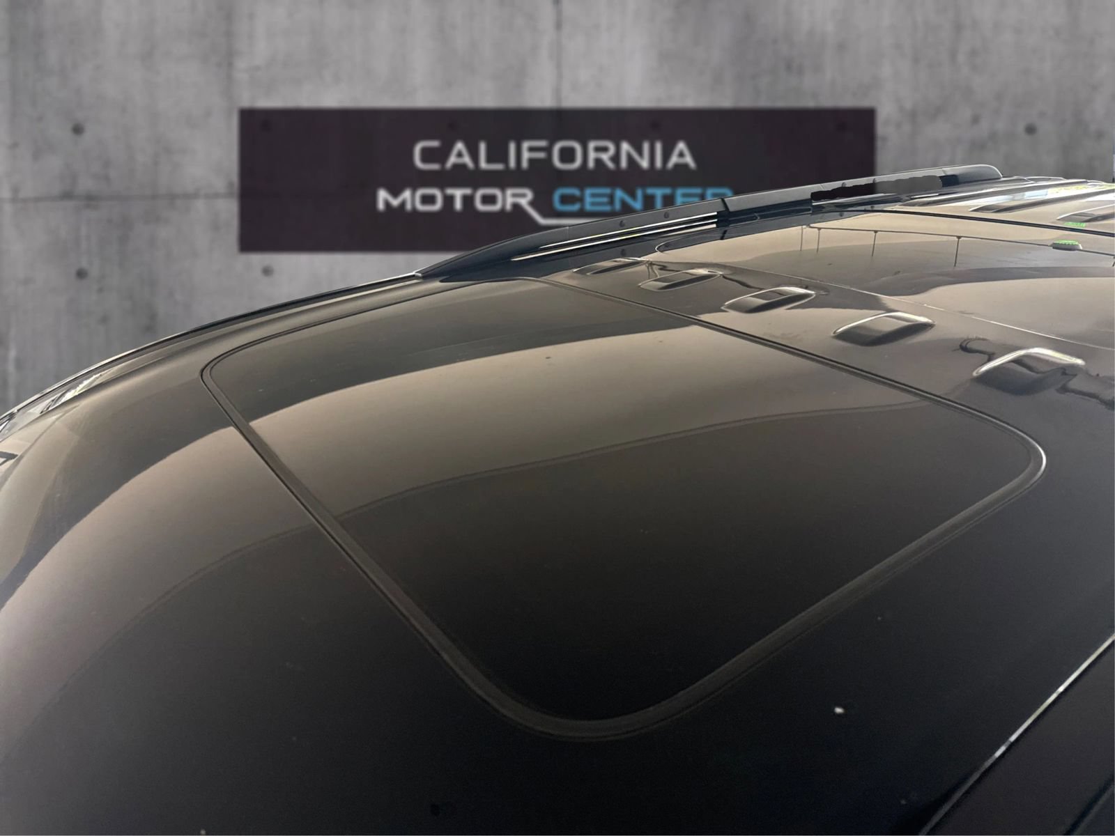 Used 2018 Chevrolet Traverse Premier w/ Redline Edition FWD image 12