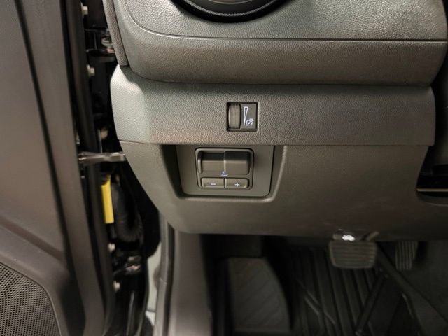 Certified 2025 Chevrolet Colorado Trail Boss AWD/4WD image 16