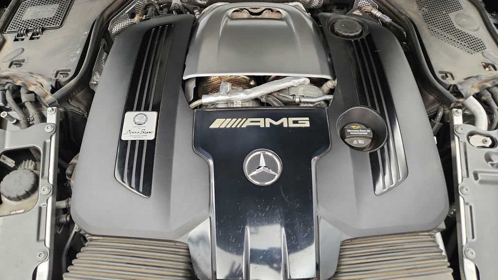 Used 2022 Mercedes-Benz SL 63 AMG 4MATIC image 13