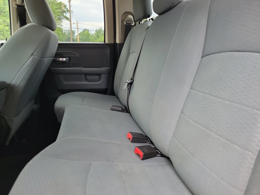 Used 2017 RAM 1500 Classic SLT AWD/4WD image 12