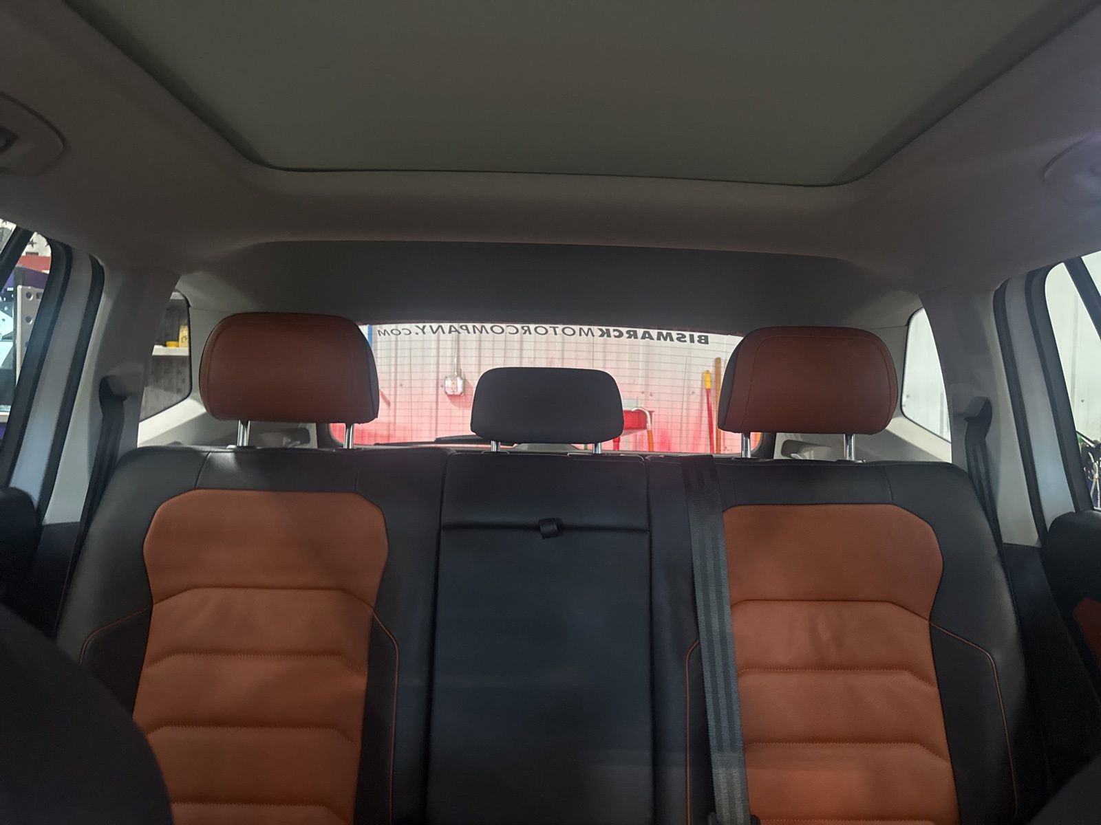 Used 2019 Volkswagen Tiguan SEL Premium image 17