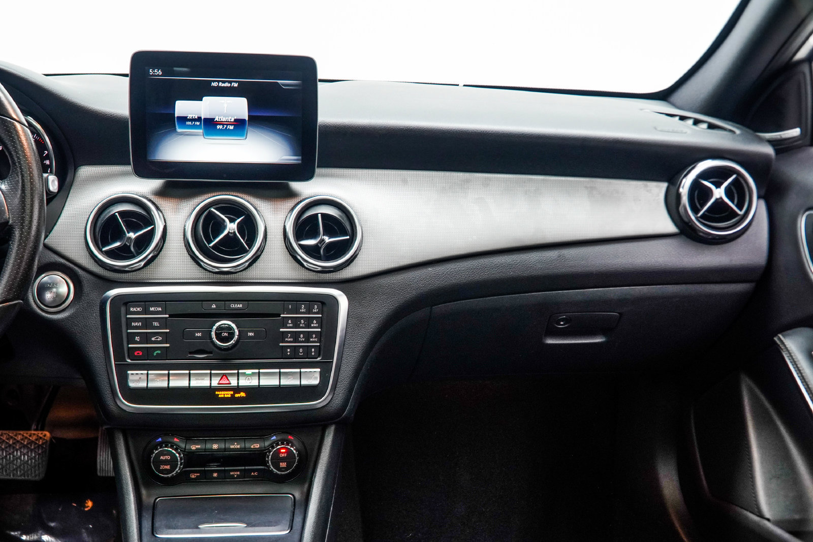 Used 2018 Mercedes-Benz GLA 250 4MATIC image 19