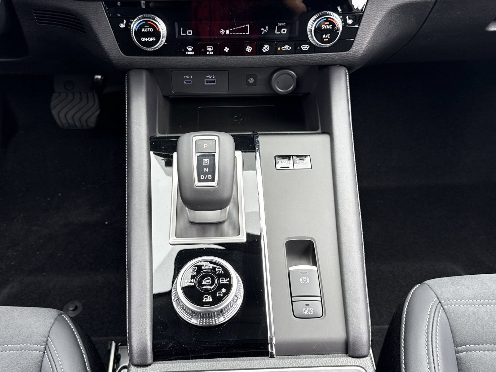New 2026 Nissan Rogue SL AWD/4WD image 5