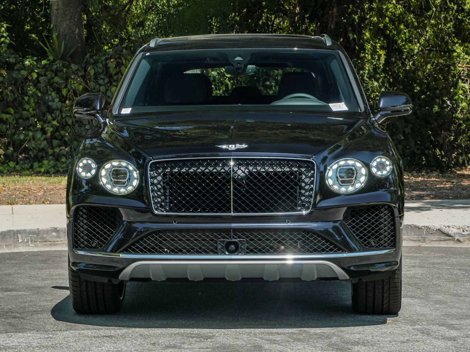 New 2025 Bentley Bentayga Extended Wheelbase AWD/4WD image 10
