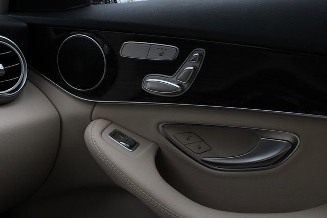 Used 2016 Mercedes-Benz C 300 4MATIC Sedan image 21