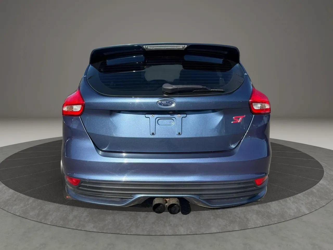Used 2018 Ford Focus ST w/ Equipment Group 401A FWD image 6
