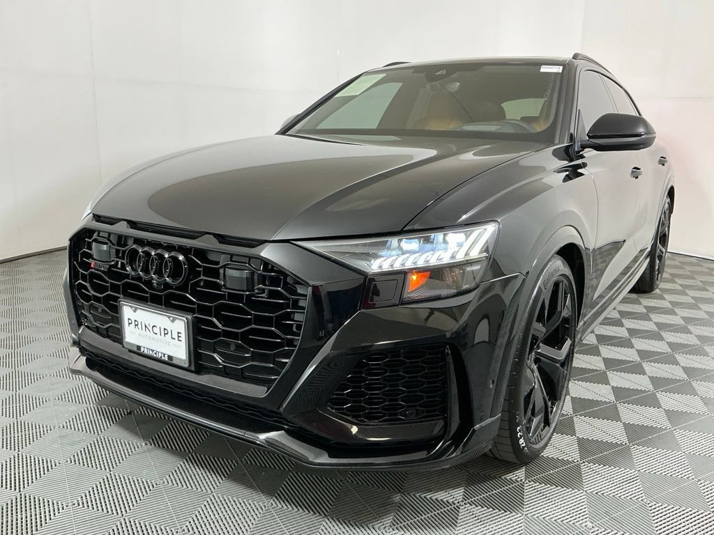 Used 2024 Audi RS Q8 AWD/4WD image 2