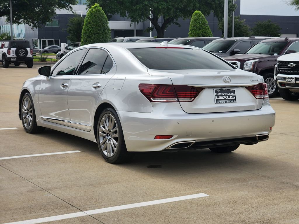Used 2016 Lexus LS 460 w/ Comfort Package RWD image 5