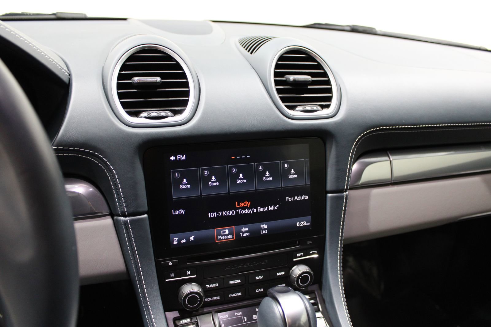 Used 2018 Porsche 718 Cayman image 27