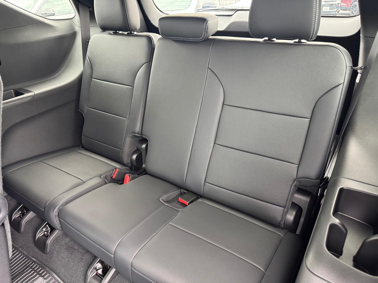 New 2027 Chevrolet Traverse LT w/ Driver Confidence Package AWD/4WD image 6