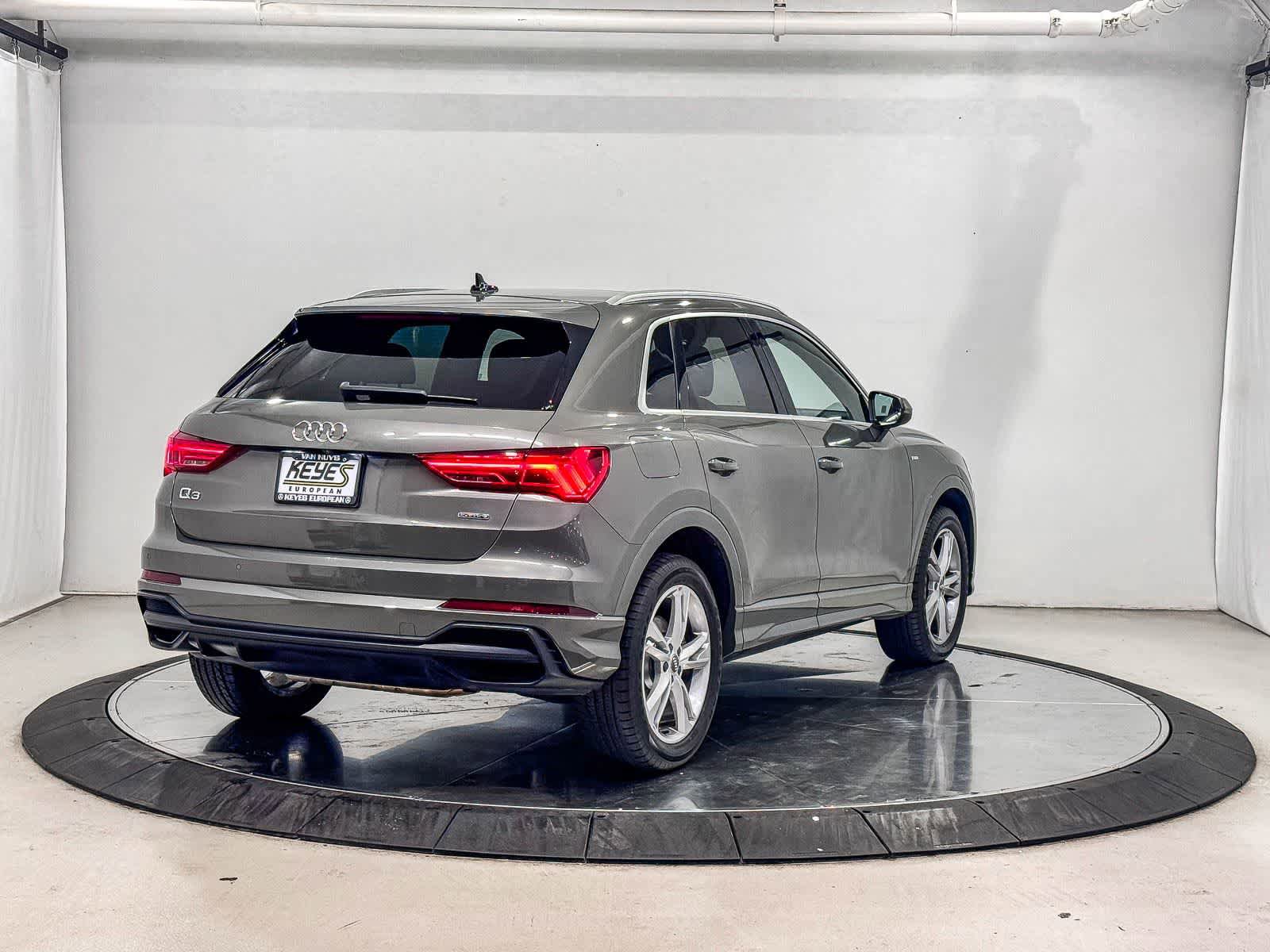 Used 2019 Audi Q3 2.0T Premium AWD/4WD image 4