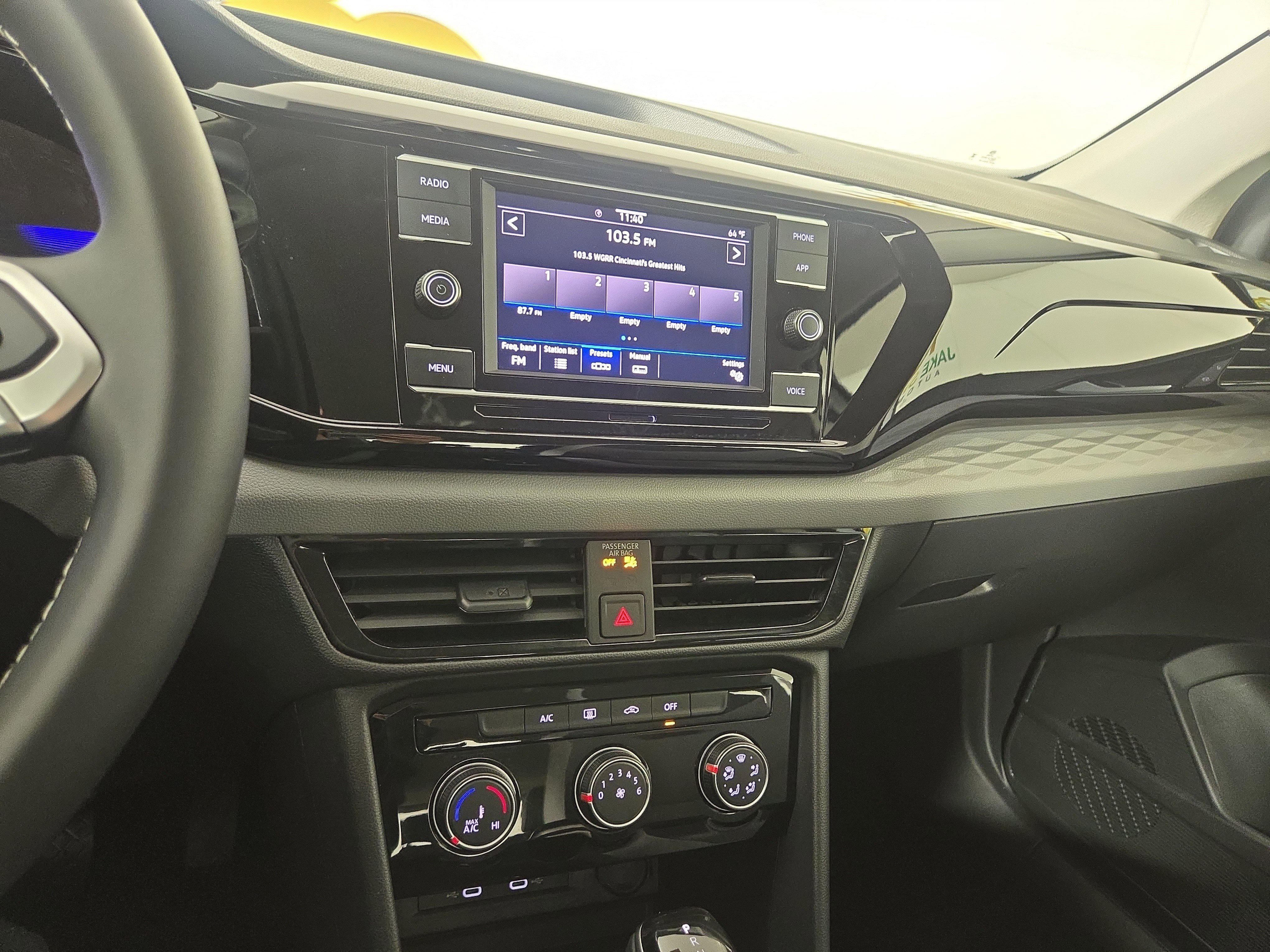 Used 2024 Volkswagen Taos S image 21