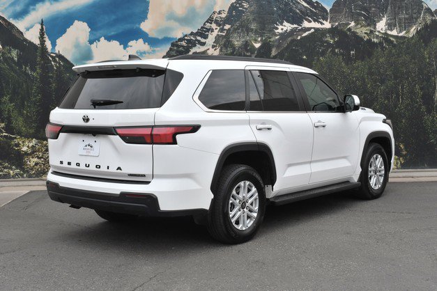 Certified 2025 Toyota Sequoia SR5 AWD/4WD image 3