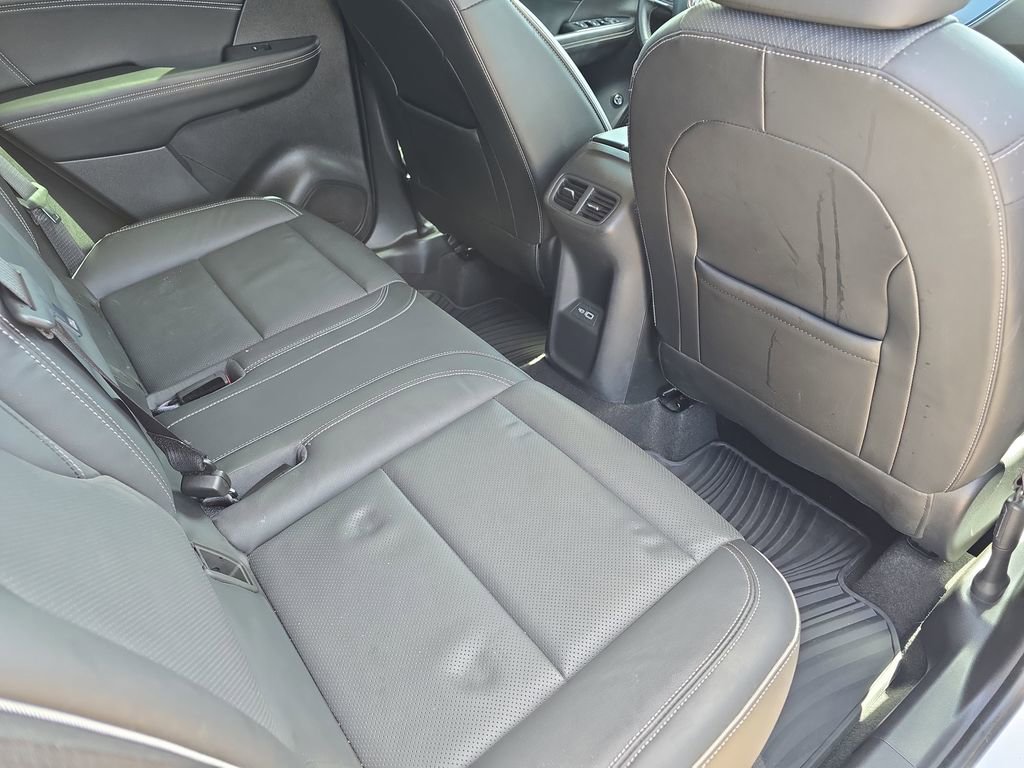 Used 2021 Buick Envision Essence w/ Sport Touring Package FWD image 11