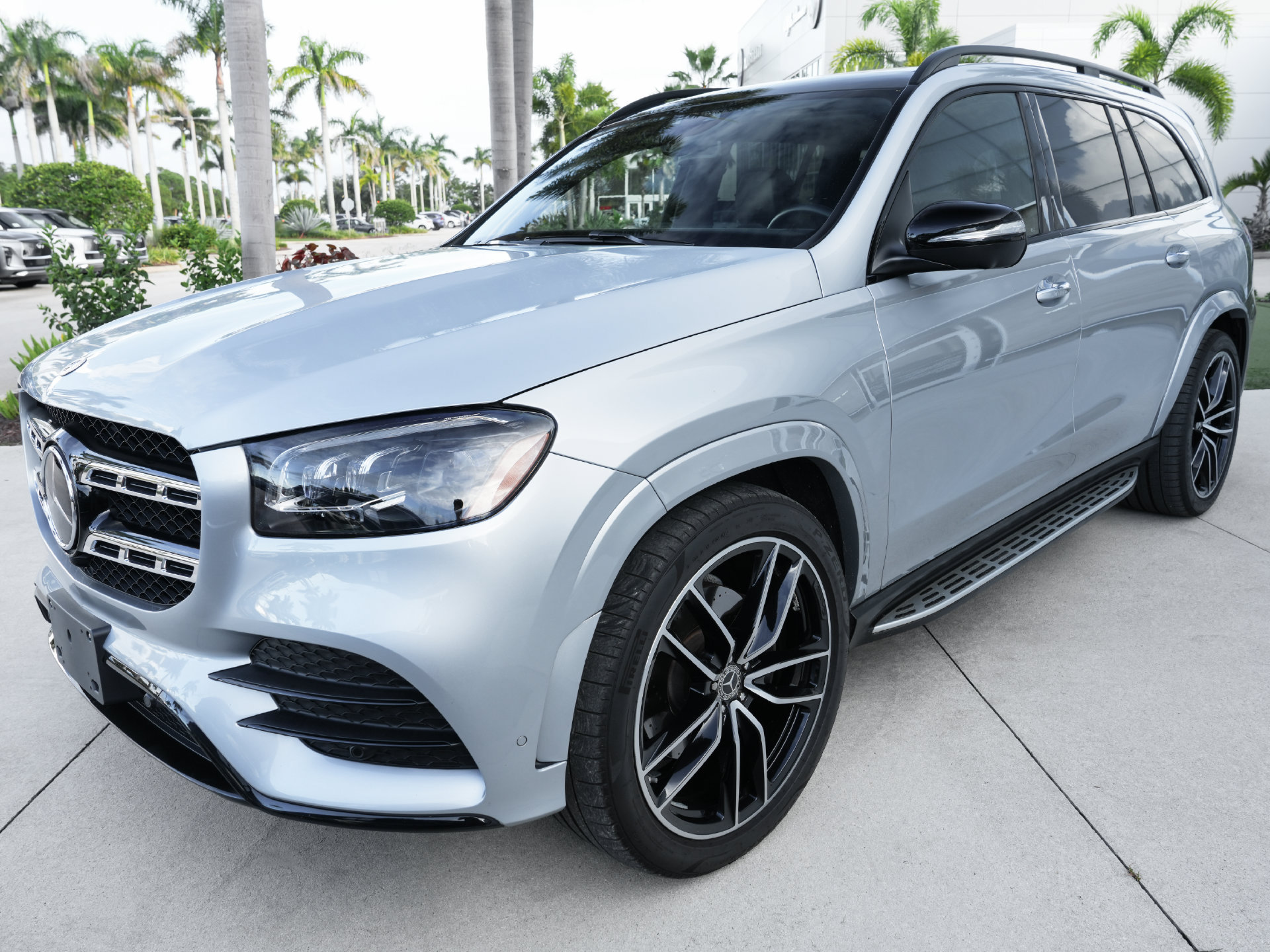 Used 2023 Mercedes-Benz GLS 450 4MATIC image 6