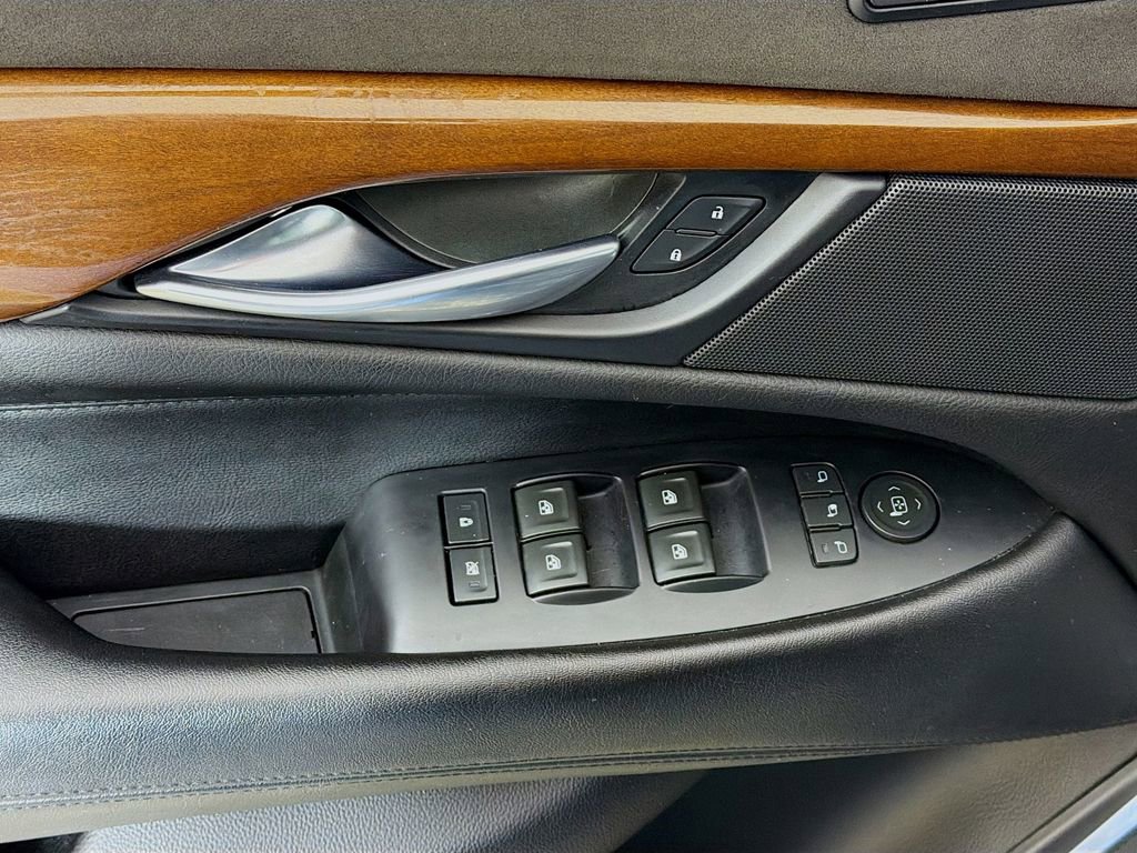 Used 2018 Cadillac Escalade Premium Luxury image 34