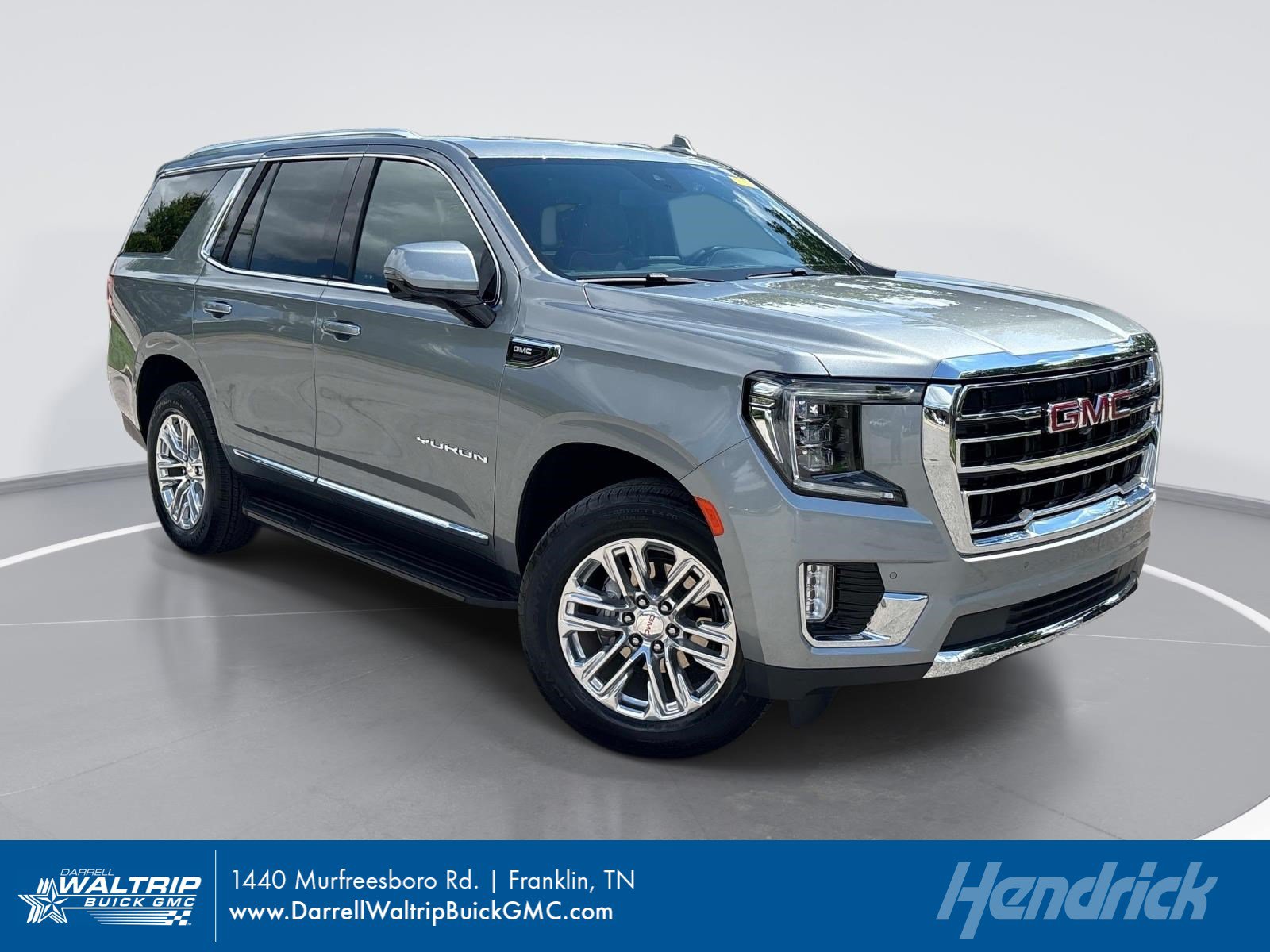 Used 2023 GMC Yukon SLT AWD/4WD image 1