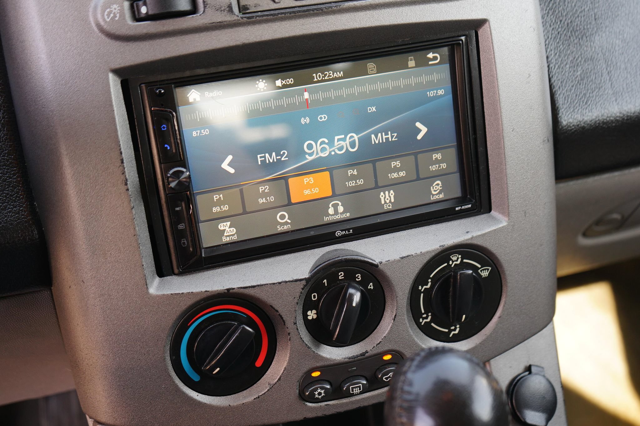 Used 2004 Saturn Vue AWD V6 w/ Leather Appointments Pkg image 17