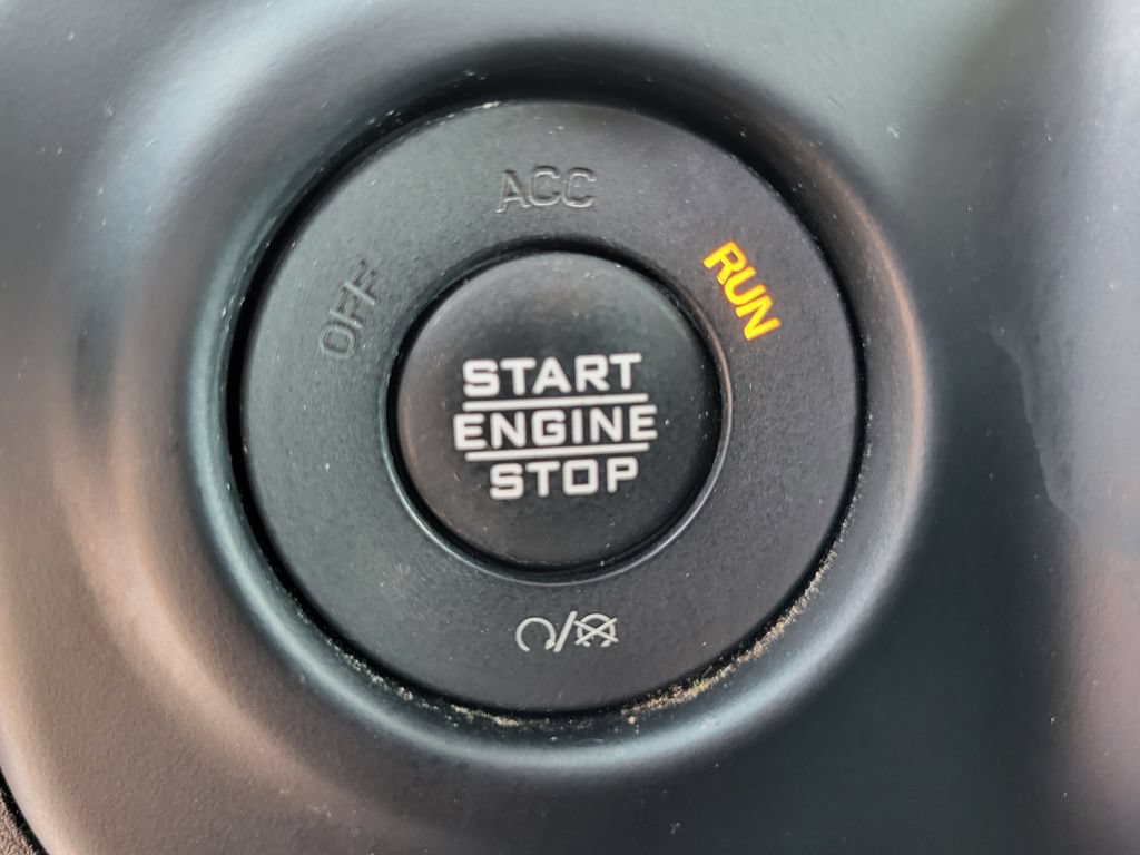 Used 2020 Jeep Gladiator Overland AWD/4WD image 23