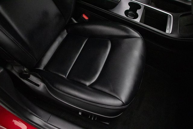 Used 2022 Tesla Model 3 Standard Range image 16