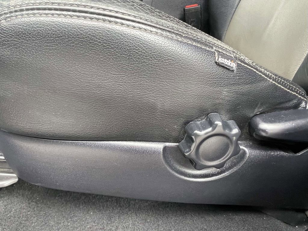 Used 2021 Toyota Tacoma SR AWD/4WD image 18