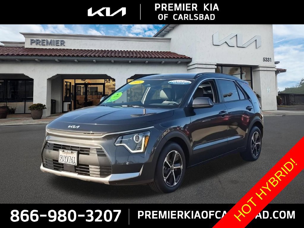 Certified 2025 Kia Niro EX