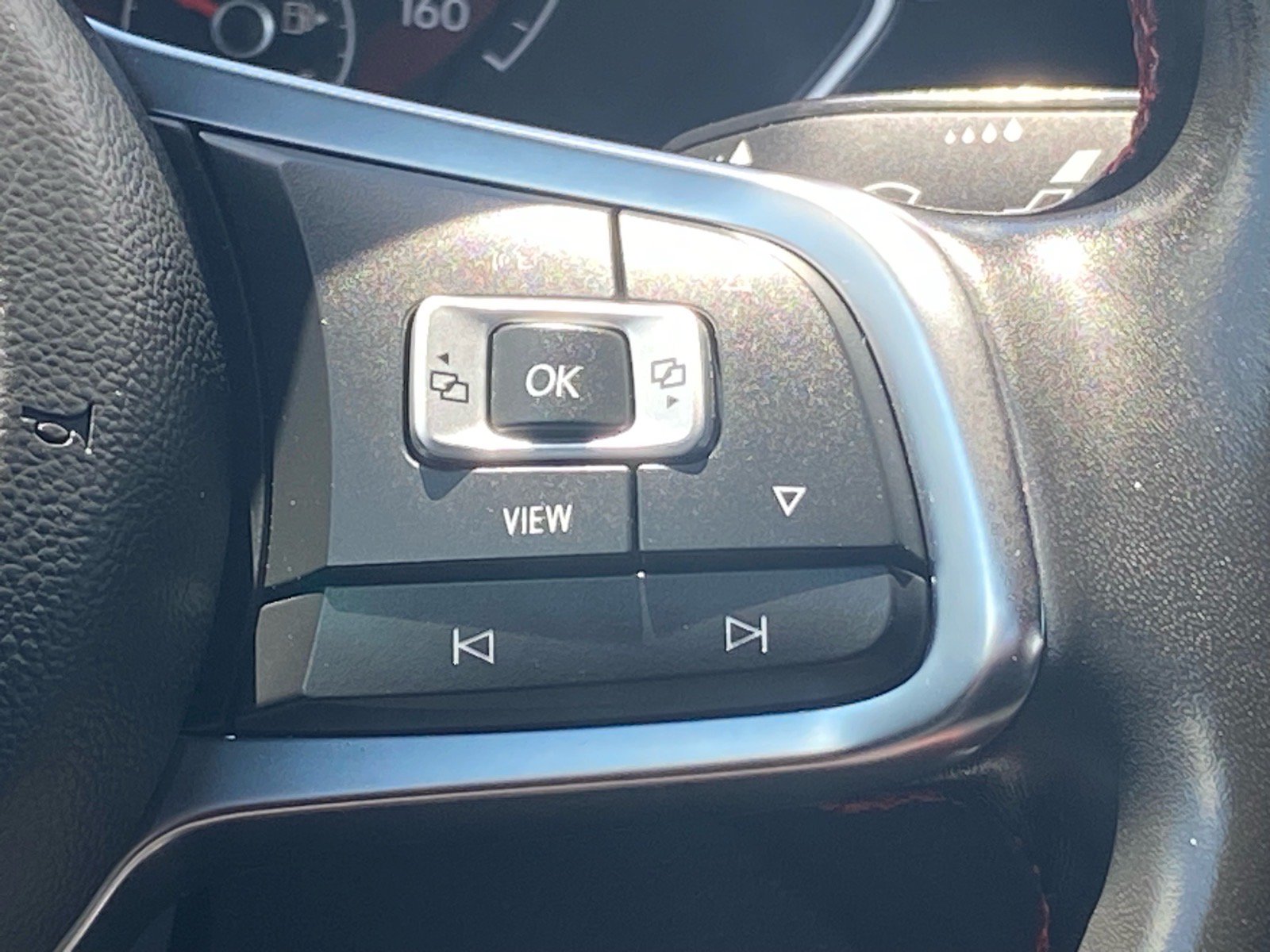 Used 2019 Volkswagen Jetta GLI FWD image 6