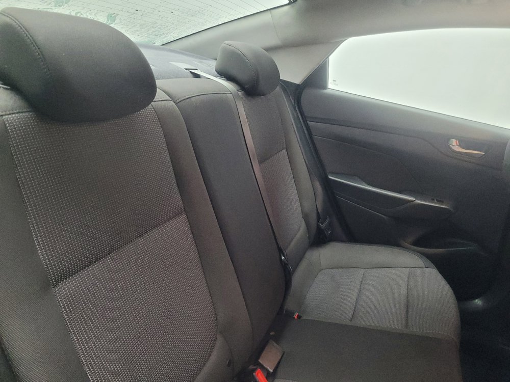 Used 2021 Hyundai Accent SE FWD image 19