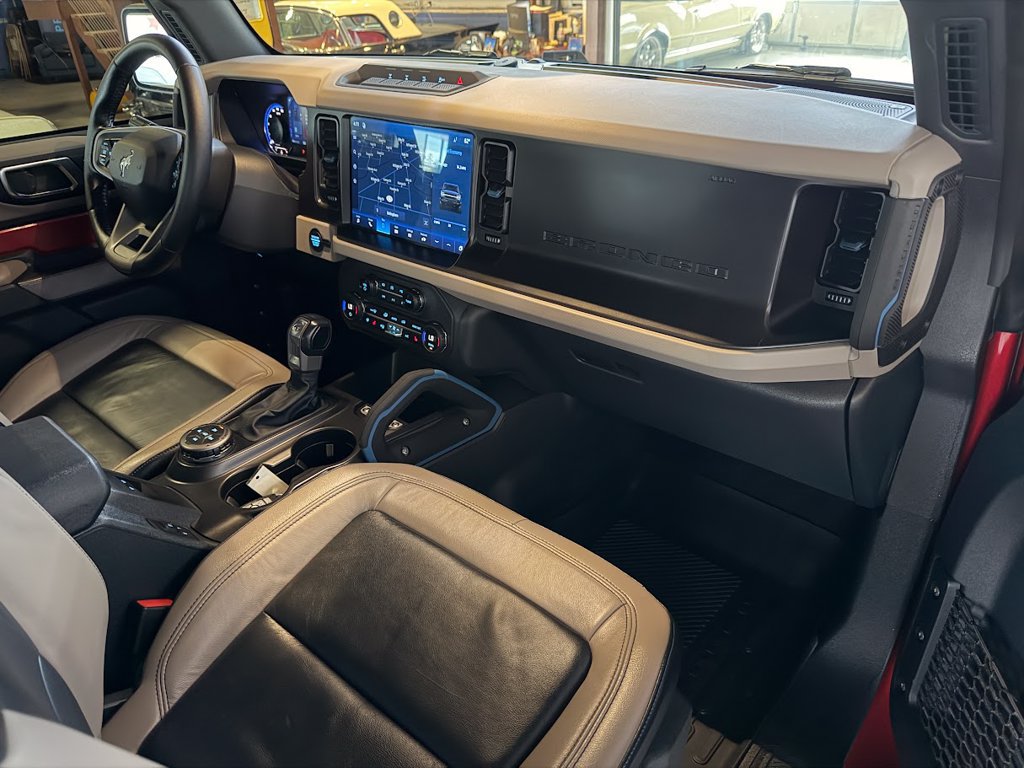Used 2021 Ford Bronco Wildtrak AWD/4WD image 12