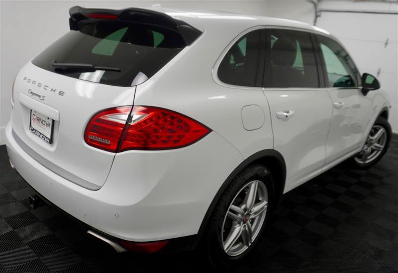 Used 2013 Porsche Cayenne S AWD/4WD image 7