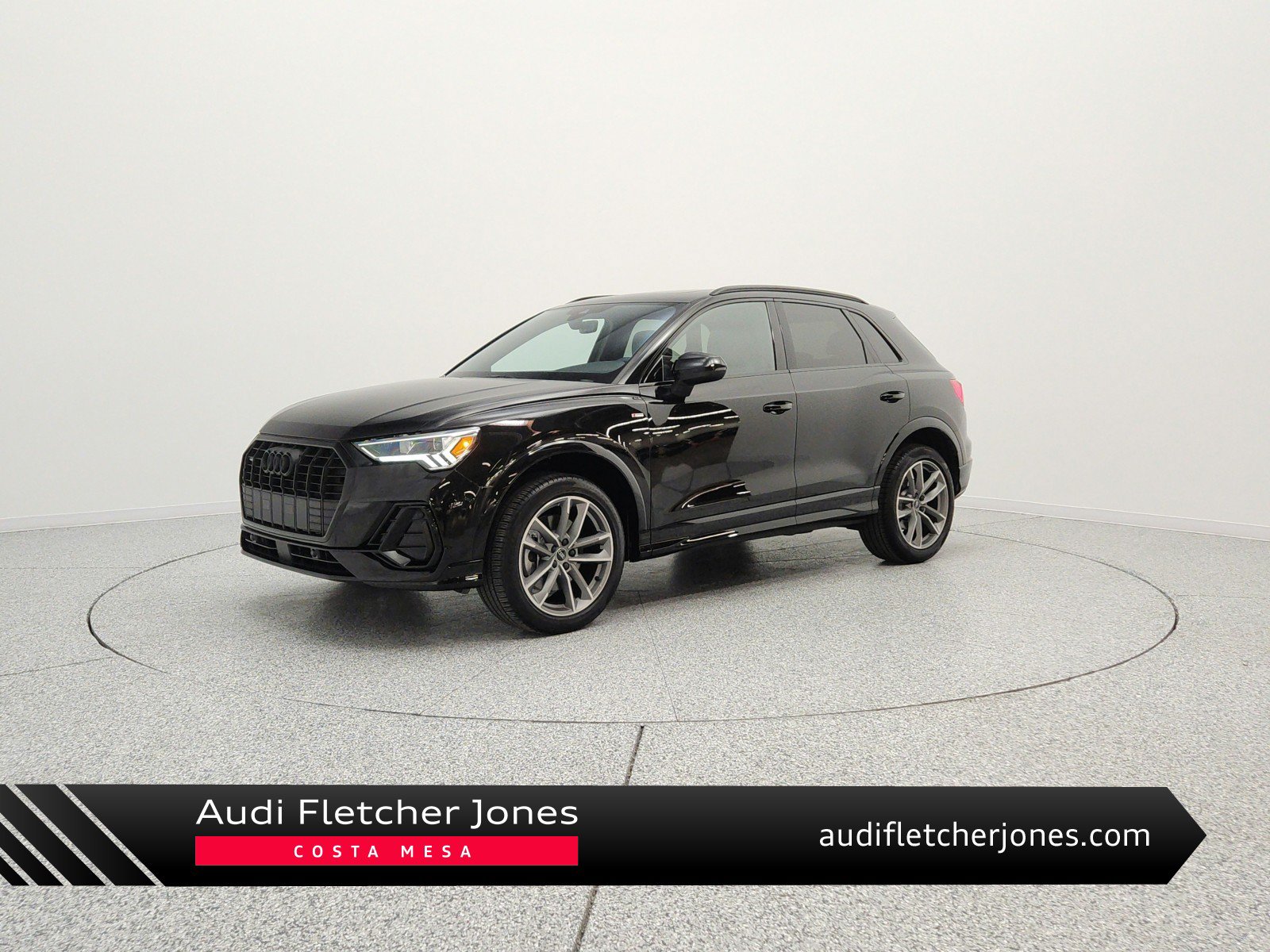 Used 2025 Audi Q3 2.0T Premium w/ Convenience Package AWD/4WD image 1