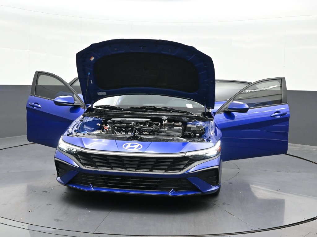 Used 2024 Hyundai Elantra SEL FWD image 42