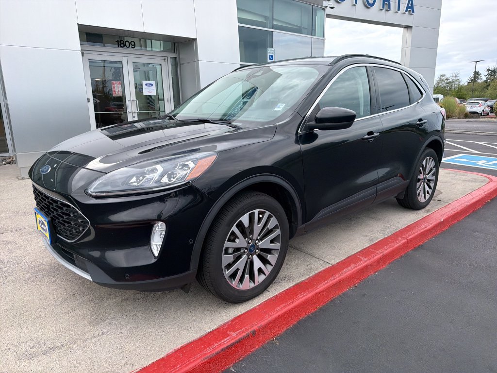 Used 2021 Ford Escape Titanium AWD/4WD image 8