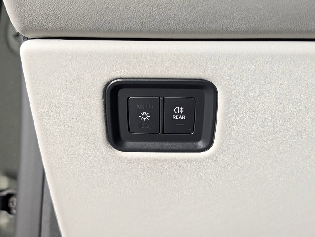 New 2026 Porsche Macan 4S Electric image 37