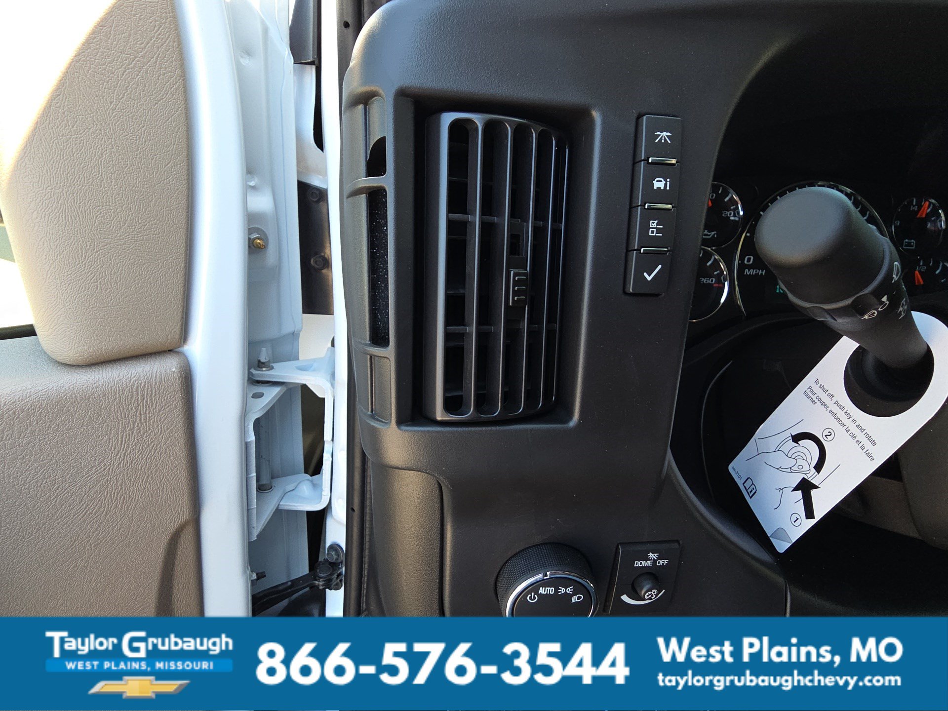 New 2026 Chevrolet Express 3500 w/ Driver Convenience Package RWD image 19