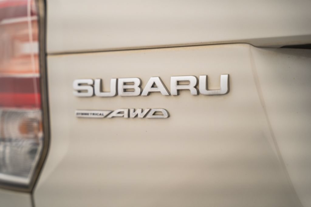 Used 2017 Subaru Forester 2.5i Premium w/ All-Weather Package AWD/4WD image 8