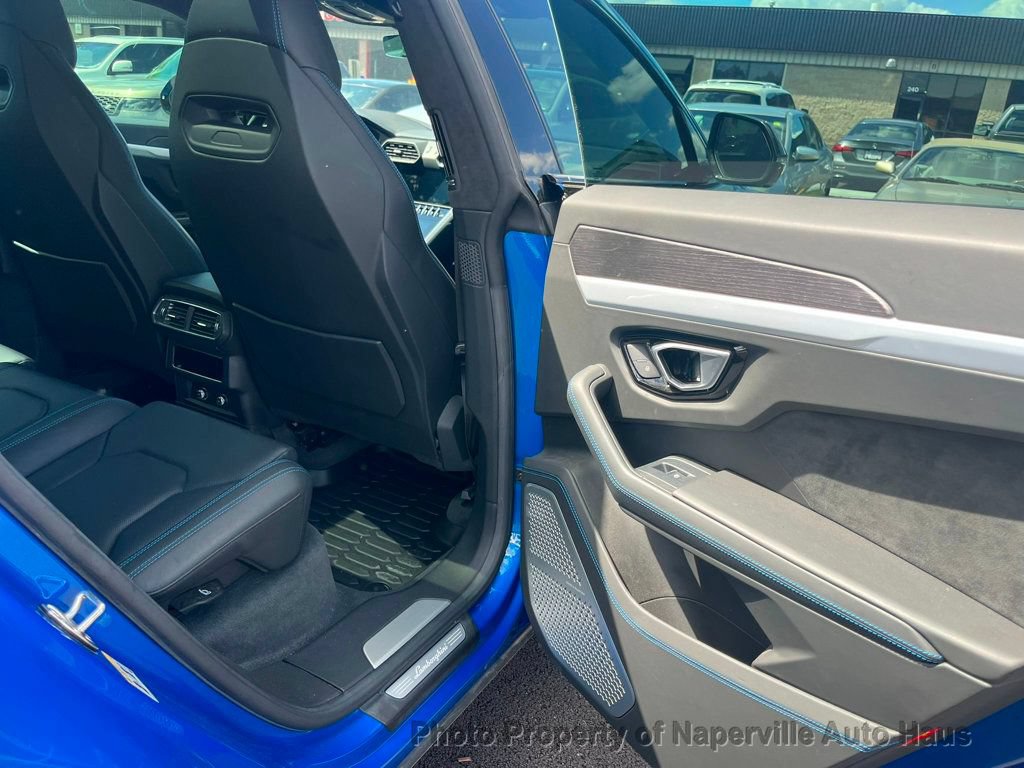 Used 2019 Lamborghini Urus AWD/4WD image 34