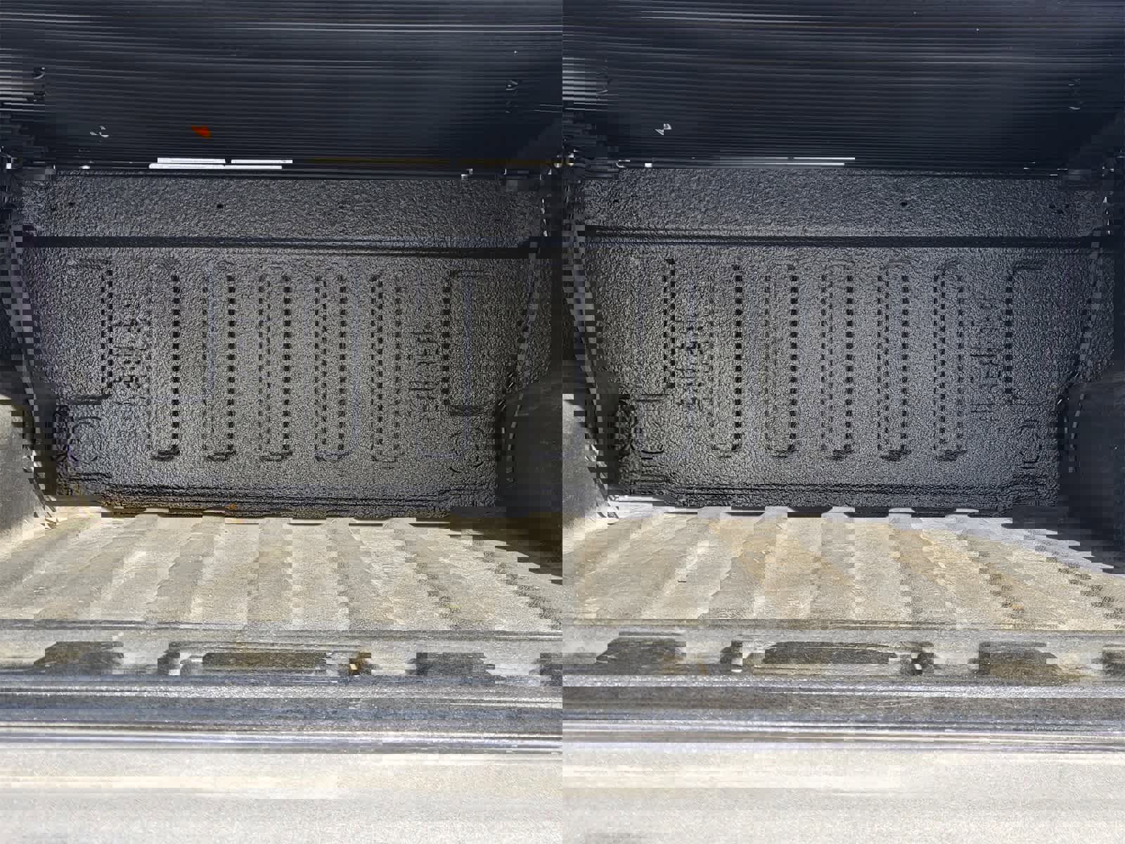 Used 2022 Jeep Gladiator Rubicon w/ Trailer Tow Package image 30