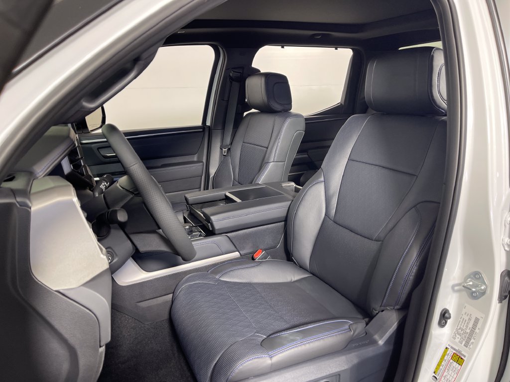 New 2026 Toyota Tundra Platinum w/ TRD Off-Road Package AWD/4WD image 12