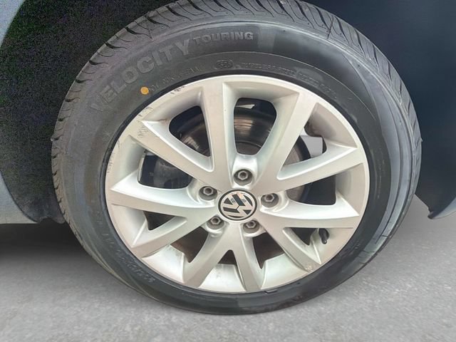 Used 2021 Volkswagen Golf 4-Door FWD image 12