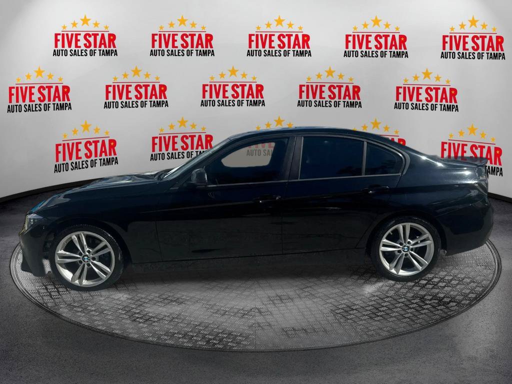 Used 2016 BMW 320i Sedan RWD image 4
