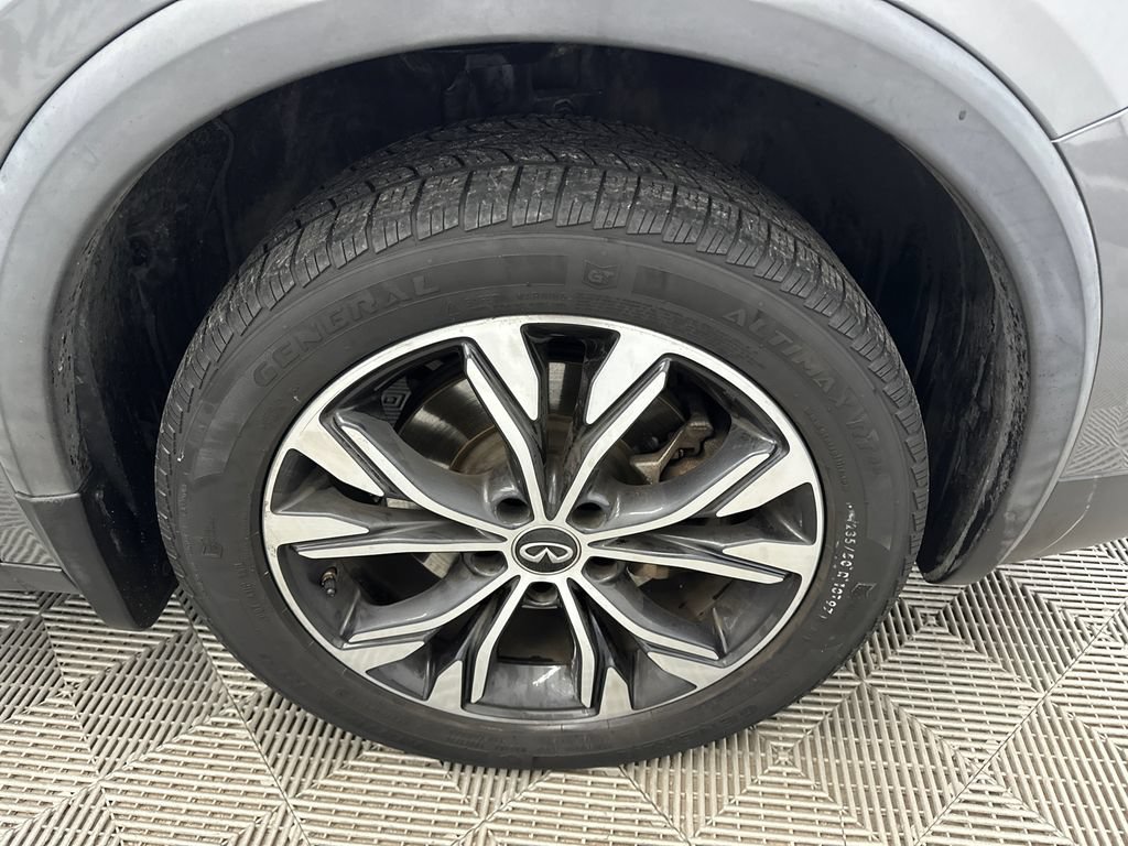 Used 2019 INFINITI QX30 AWD w/ Navigation Package image 13