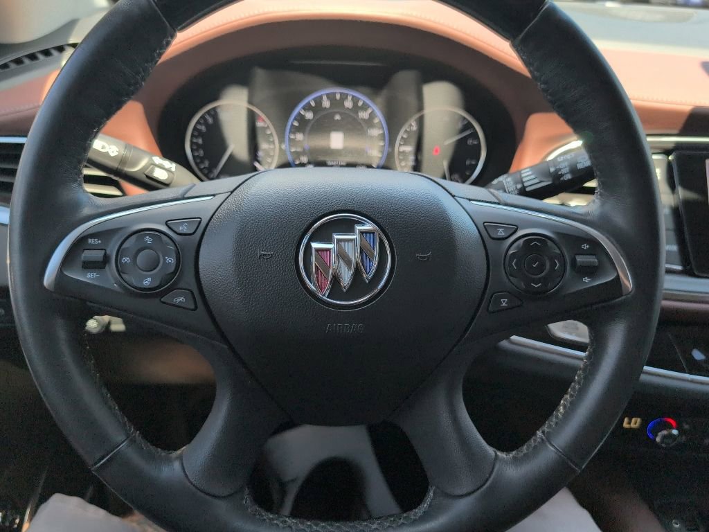 Used 2020 Buick Enclave Avenir w/ Avenir Technology Package AWD/4WD image 17
