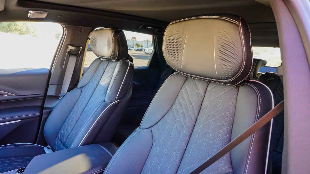 New 2027 Cadillac Lyriq Signature Sport w/ Nappa Leather Package AWD/4WD image 12