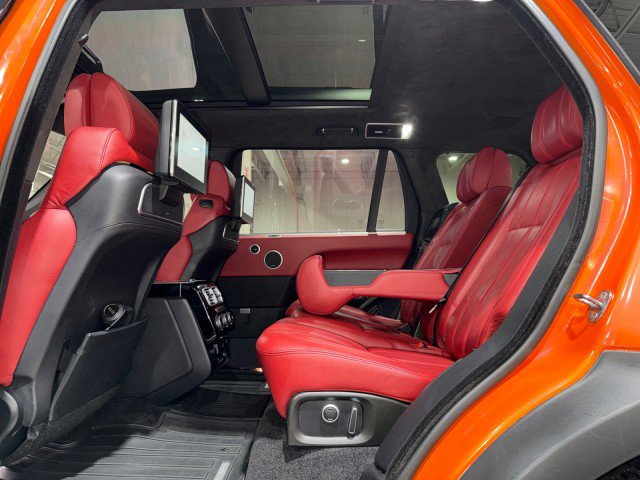 Used 2017 Land Rover Range Rover Long Wheelbase Autobiography image 13
