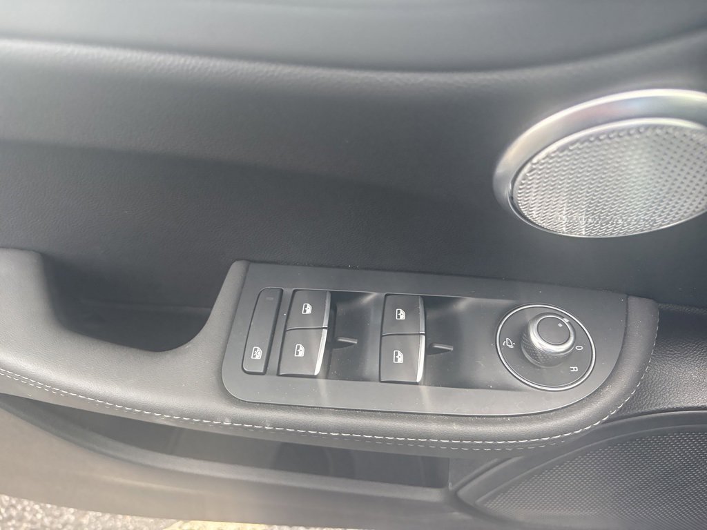 Used 2024 Alfa Romeo Giulia Ti image 15